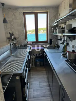 Apartment 35 m², Tisno - first row to the sea - 4
