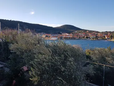 Baugrundstück 768 m², Veli Iž, 15 m vom Meer - 2