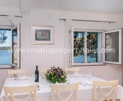Kuća, Otok Hvar, prvi red do mora i vez za brod - 6