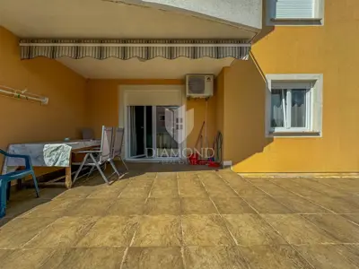 Wohnung 71 m², Novigrad - 2 Schlafzimmer und Terrasse - 12