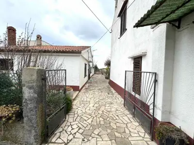 Kuća 120 m², Vinkuran - dvije stambene jedinice - 3