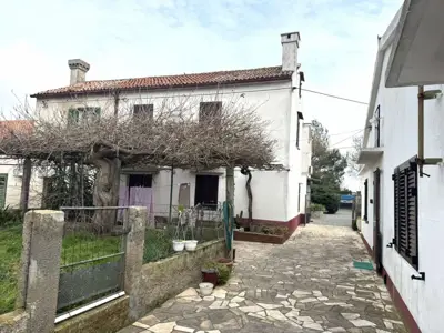Kuća 120 m², Vinkuran - dvije stambene jedinice - 4