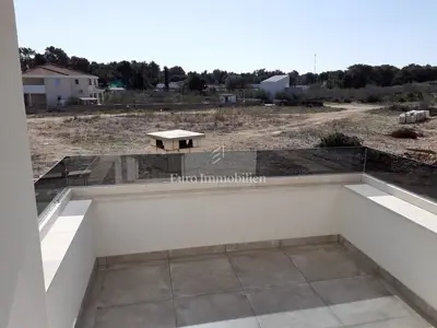 Apartman AP2, Novalja - 150 m od plaže, vrt i roštilj - 19