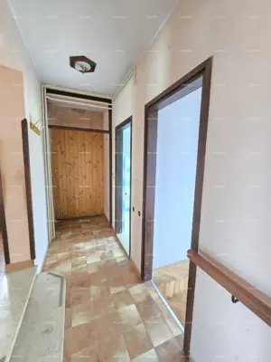 Geräumiges Haus in der Nähe von Pula! Zwei Wohnungen - 2500 m² Grundstück! - 10