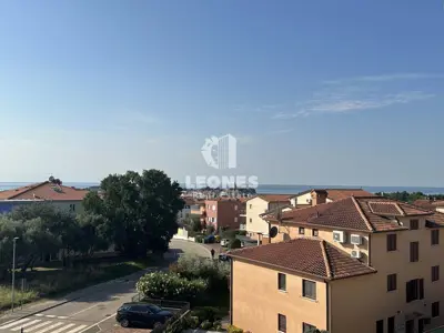 Spacious apartment with terrace in an excellent location in Novigrad - 18