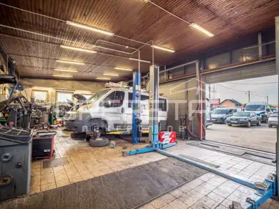 Gewerbefläche 367 m², Resnik - an der Hauptverkehrsstraße