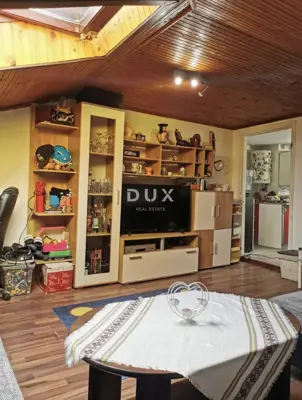 Wohnung 83 m², Lovran Zentrum - hohes Dachgeschoss einer alten Villa - 3