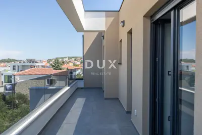 Penthouse 125 m², Murter - 4 terraces and 2 parking spaces - 10