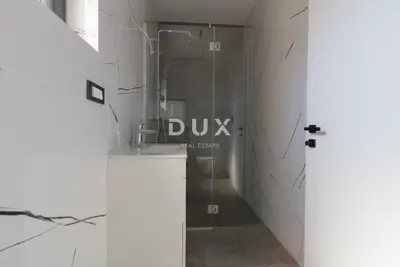 Penthouse 125 m², Murter - 4 terraces and 2 parking spaces - 9