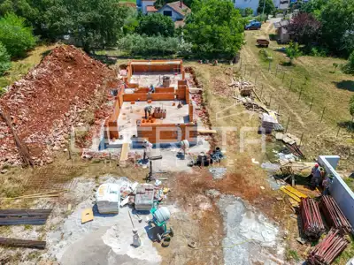 Haus 100 m², Poreč - Meerblick und Pool - 13