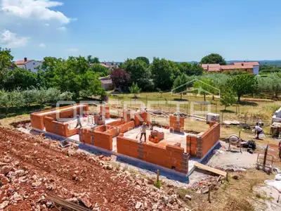Haus 100 m², Poreč - Meerblick und Pool - 10
