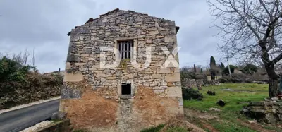 ISTRA, MOTOVUN, OKOLICA - Zwei Häuser zur Renovierung mit Hof - 4