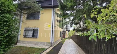 Houses 1,148 m², Srebrnjak - two plots and excellent location
