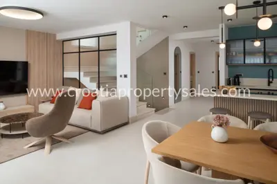 Haus, Split, 320 m², 1 650 000 € - 4
