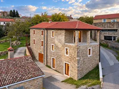 House 150 m², Momjan - renovated stone house with sea view - 4