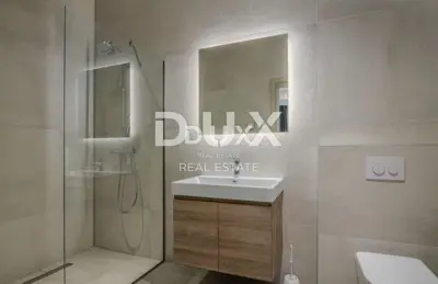 Vila 309 m², Veprinac - bazen i panoramski pogled na more - 12