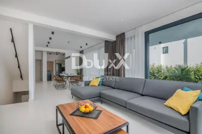 Vila 309 m², Veprinac - bazen i panoramski pogled na more - 22