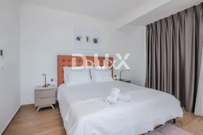 Vila 309 m², Veprinac - bazen i panoramski pogled na more - 17