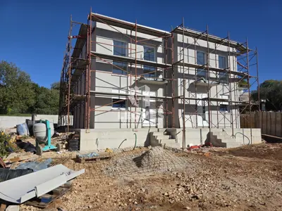 Dvojna kuća 90 m², Savudrija - bazen i terasa