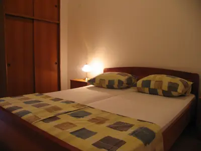 Apartmenthaus 540 m², Povljana - 200 m vom Meer - 9