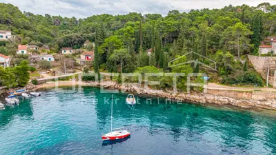 Građevinsko zemljište 1.911 m², Rogač - prvi red do mora - 2
