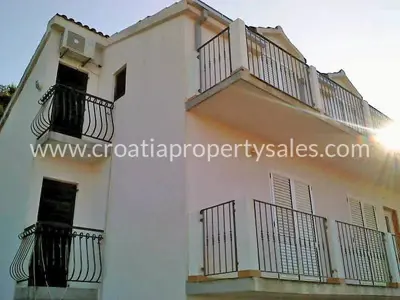House 230 m², Omiš - 15 m from the beach and sea view - 3