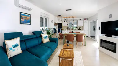 Villa 141 m², Vrsi - Pool, Garten und Meerblick - 11