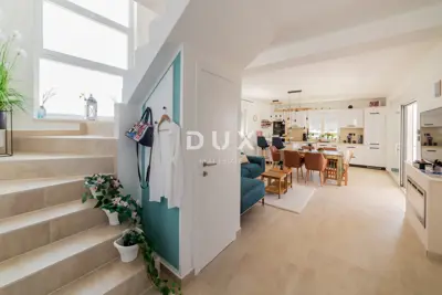 Villa 141 m², Vrsi - Pool, Garten und Meerblick - 2