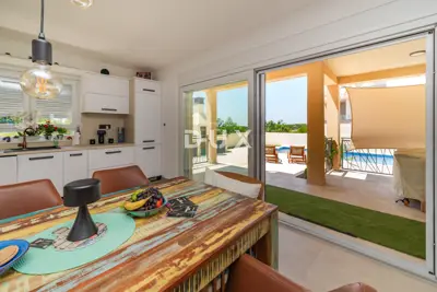 Villa 141 m², Vrsi - Pool, Garten und Meerblick - 8