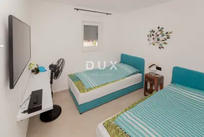 Villa 141 m², Vrsi - Pool, Garten und Meerblick - 13