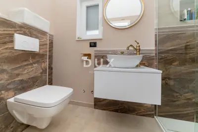 Villa 141 m², Vrsi - Pool, Garten und Meerblick - 21