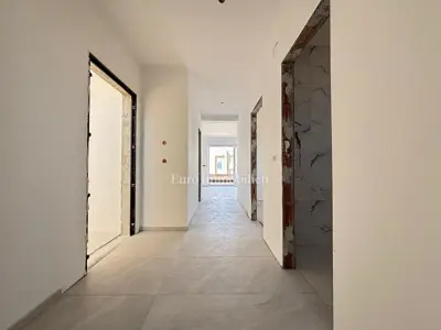 Novalja – apartman u novogradnji s vrtom i pogledom na more - 4