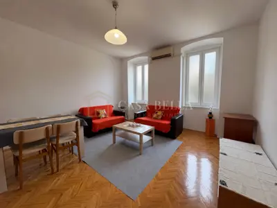 Stan 42 m², Rijeka Centar - funkcionalan raspored