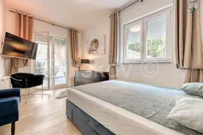 Wohnung 55 m², Perjavica, Garten und Außenparkplatz - 7