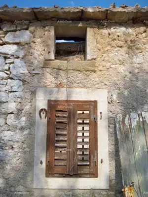 Stone house 94 m², Kršan - Boljevići, for renovation