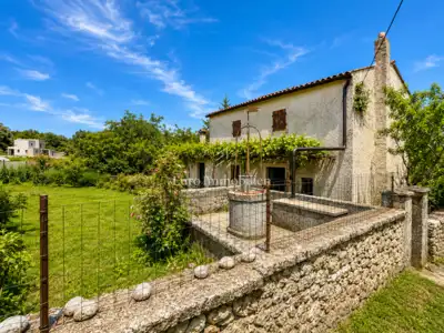 Kamena kuća 80 m², Labin - mirna lokacija blizu grada
