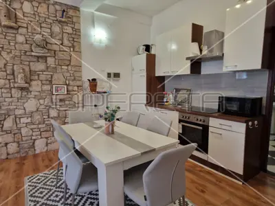 Wohnung 88 m², Ližnjan - in Meeresnähe und in der Nähe von Annehmlichkeiten