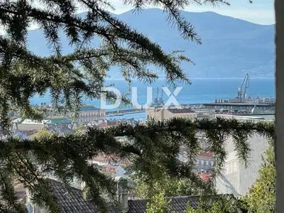 Apartment 172 m², Rijeka Bulevard - 3 rooms + living room in an old villa - 10