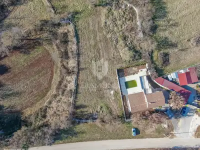 Building plot 600 m², Rovinj - near the sea