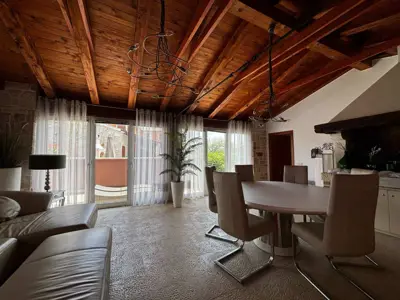 Haus zum Kauf in Kaštelir, 175 m² - 13