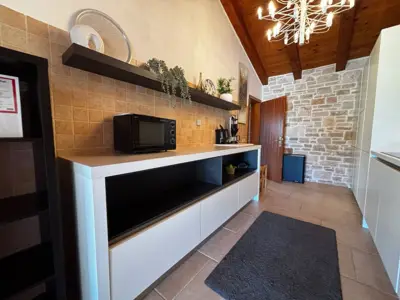Haus zum Kauf in Kaštelir, 175 m² - 22