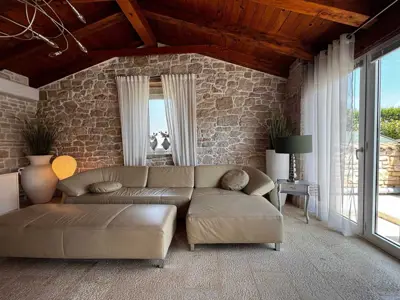 Haus zum Kauf in Kaštelir, 175 m² - 11