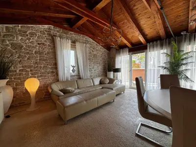 Haus zum Kauf in Kaštelir, 175 m² - 10