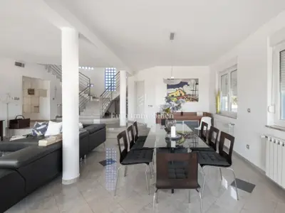 House for sale in Ližnjan, 241 m² - 8