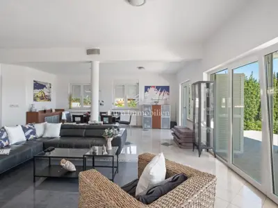 House for sale in Ližnjan, 241 m² - 5