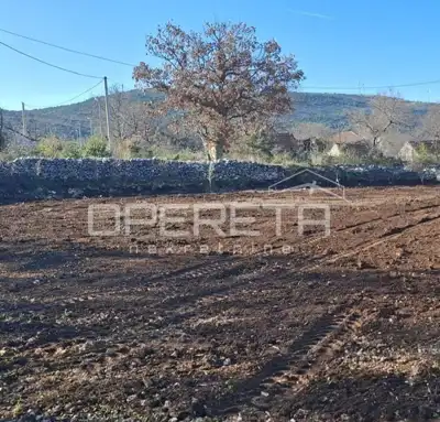 Bauland 450 m², Vrpolje - ebene Fläche - 2