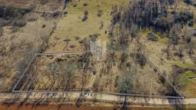 Građevinsko zemljište 3.645 m², Grožnjan okolica - mirna lokacija