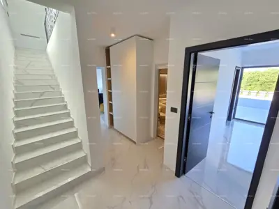Haus 230 m², Svetvinčenat - modern und möbliert - 9