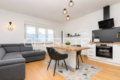 Stan 47 m², Trešnjevka - Sjever, 2-soban i balkon - 1