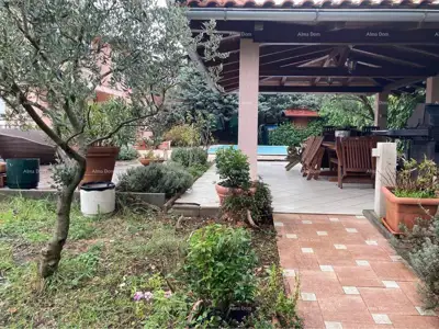 Haus 250 m², Rijeka Centar - großer Garten und Pool - 2